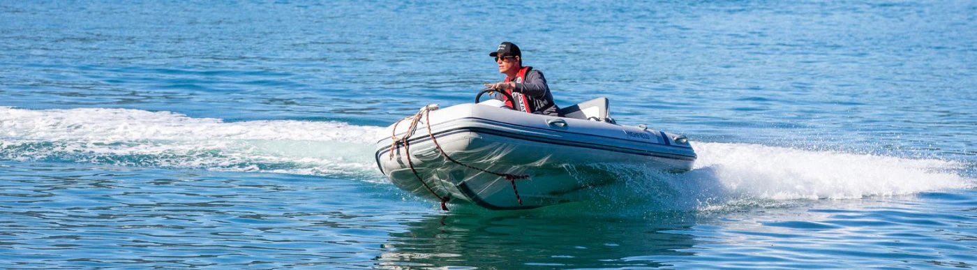 How Fast Can a 15 HP Outboard Go? A Guide to Performance